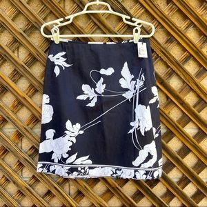 Tahari Elva Skirt Spring Navy size 6